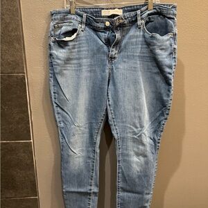 Signature by Levi Strauss Light Blue Skinny Jeans
